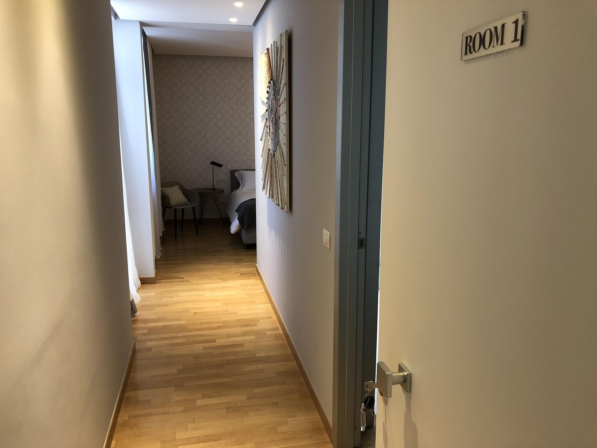バーリ 200 ルームズ＆テラス Bed & Breakfast エクステリア 写真