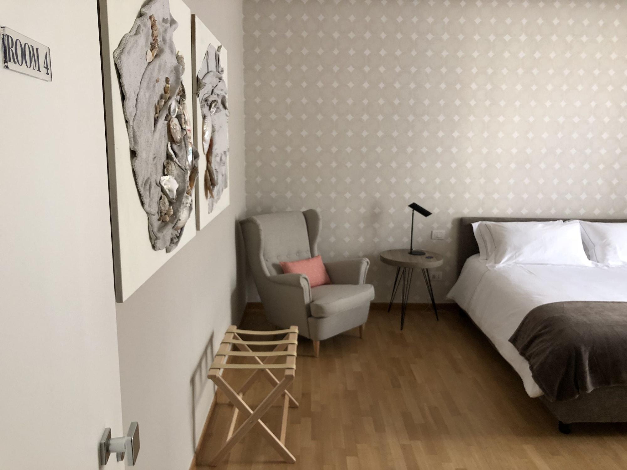 バーリ 200 ルームズ＆テラス Bed & Breakfast エクステリア 写真