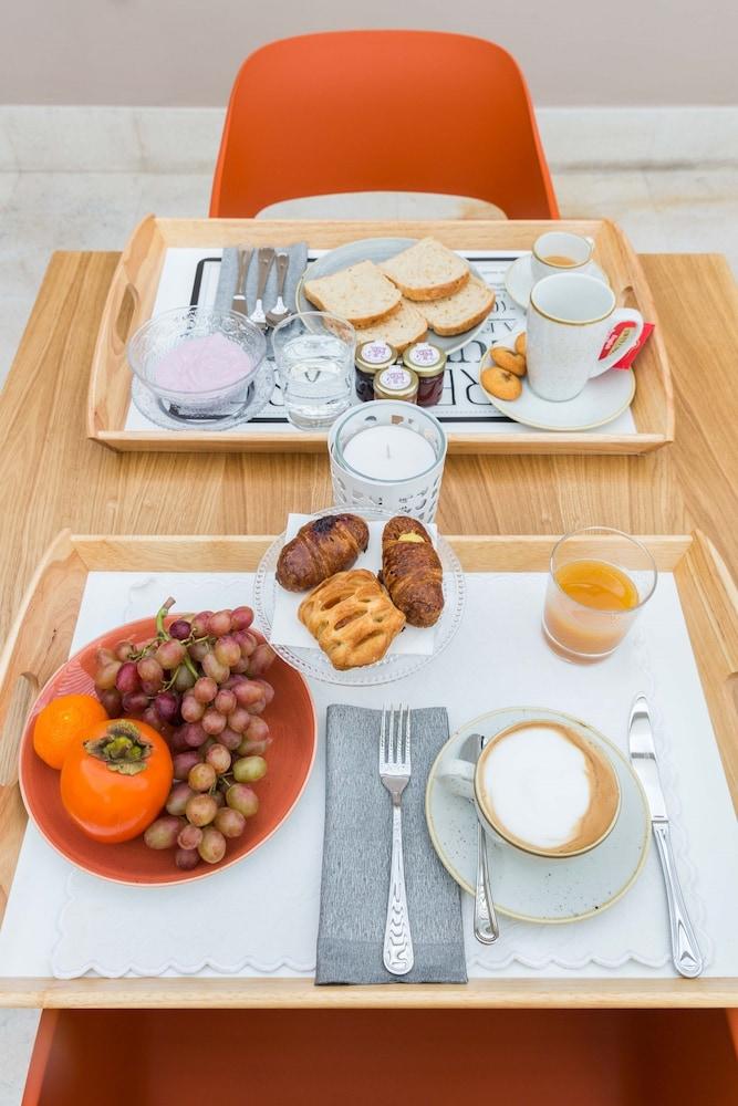 バーリ 200 ルームズ＆テラス Bed & Breakfast エクステリア 写真