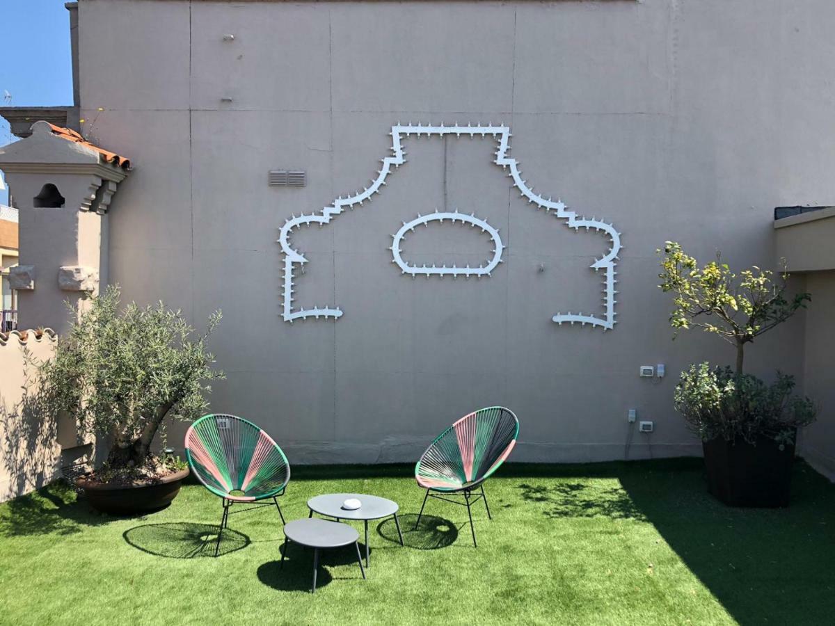 バーリ 200 ルームズ＆テラス Bed & Breakfast エクステリア 写真